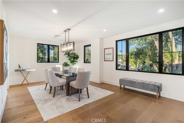 5525 Wortser Avenue, Sherman Oaks, CA 91401
