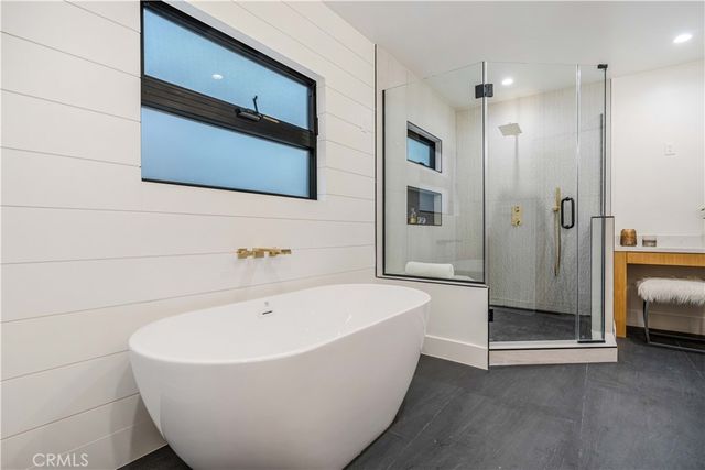 5525 Wortser Avenue, Sherman Oaks, CA 91401
