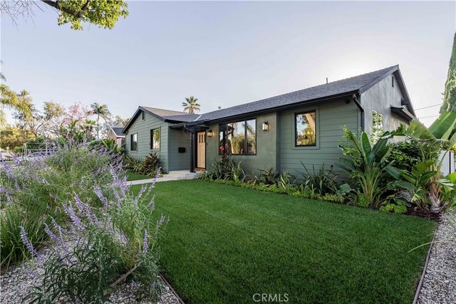 5525 Wortser Avenue, Sherman Oaks, CA 91401