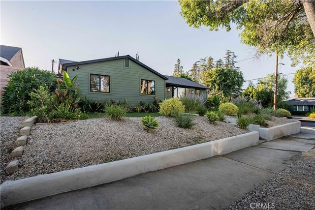 5525 Wortser Avenue, Sherman Oaks, CA 91401