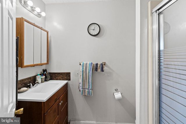1238 HOLMESPUN DR, Pasadena, MD 21122