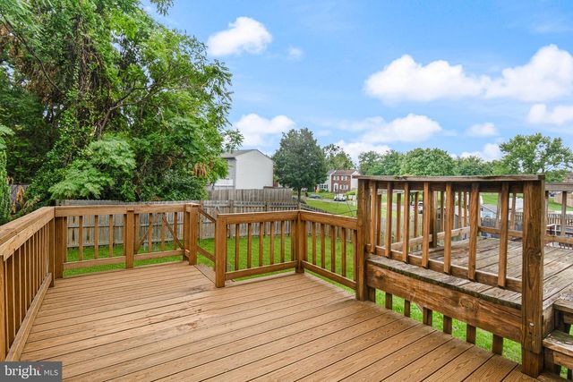 1238 HOLMESPUN DR, Pasadena, MD 21122