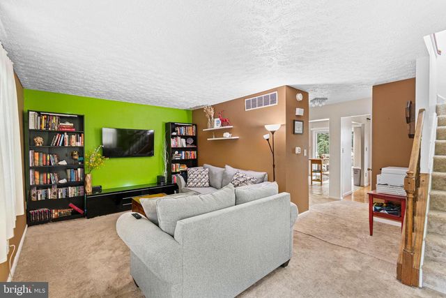 1238 HOLMESPUN DR, Pasadena, MD 21122