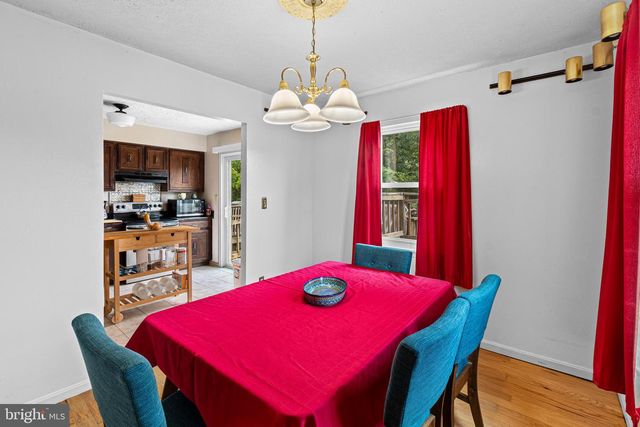 1238 HOLMESPUN DR, Pasadena, MD 21122