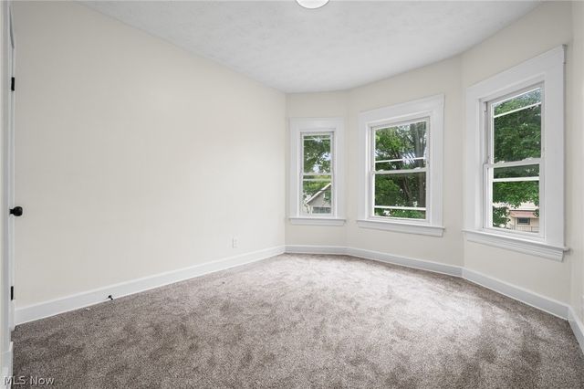 14148 Berwyn Avenue, Cleveland, OH 44111
