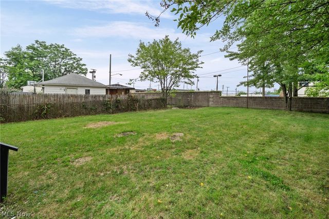 14148 Berwyn Avenue, Cleveland, OH 44111