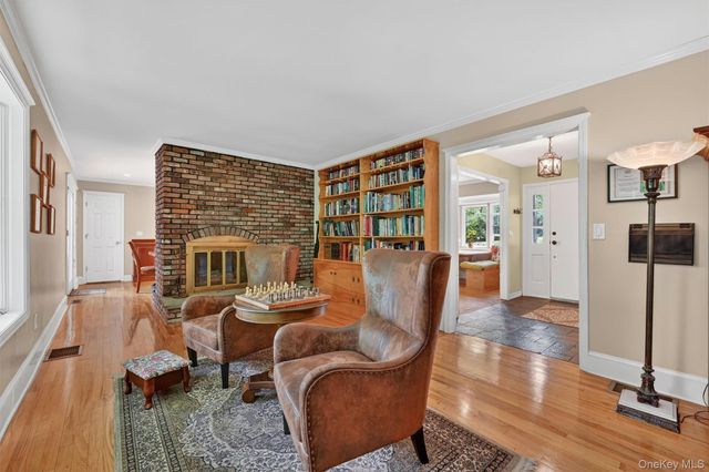 8 Mountain Brook Road, Cornwall, NY 12518