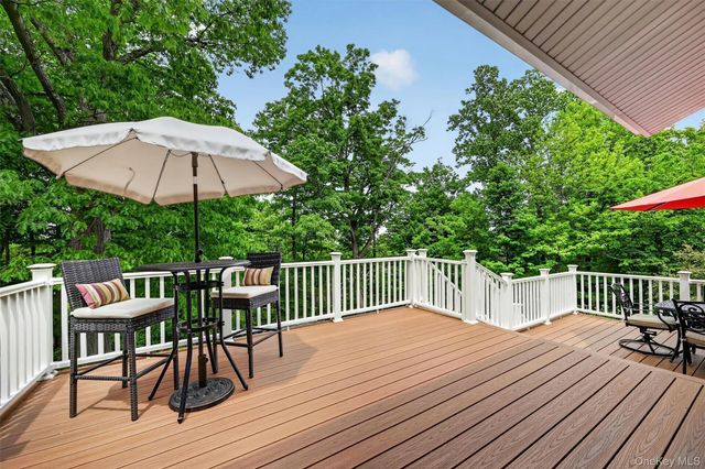 8 Mountain Brook Road, Cornwall, NY 12518
