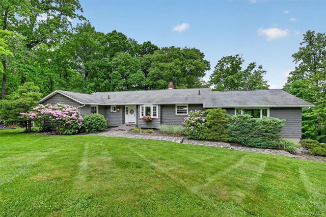 8 Mountain Brook Road, Cornwall, NY 12518