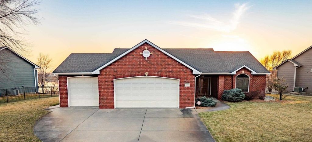 3209 S Bolin Dr, Wichita, KS 67215