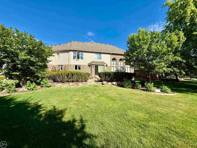 54828 Danielle Street, New Baltimore, MI 48047
