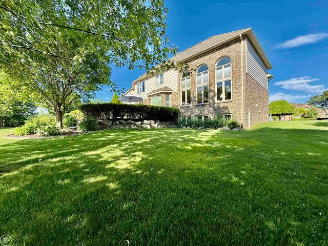 54828 Danielle Street, New Baltimore, MI 48047