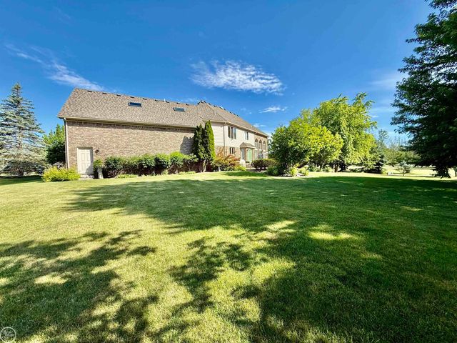 54828 Danielle Street, New Baltimore, MI 48047