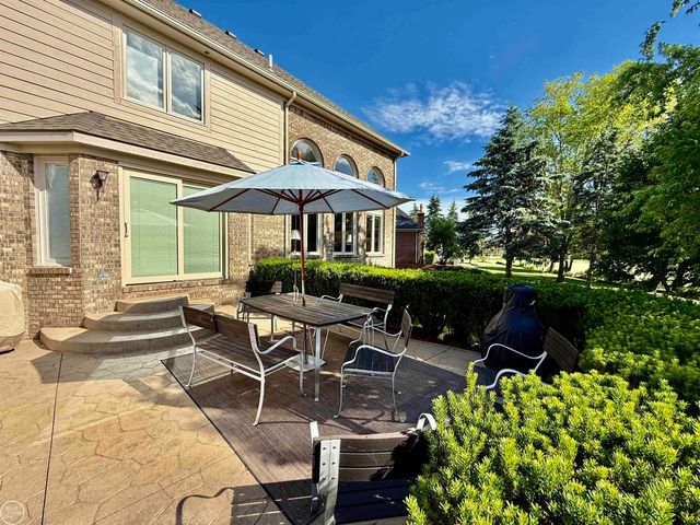 54828 Danielle Street, New Baltimore, MI 48047