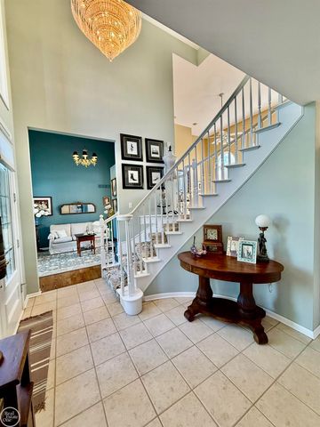 54828 Danielle Street, New Baltimore, MI 48047