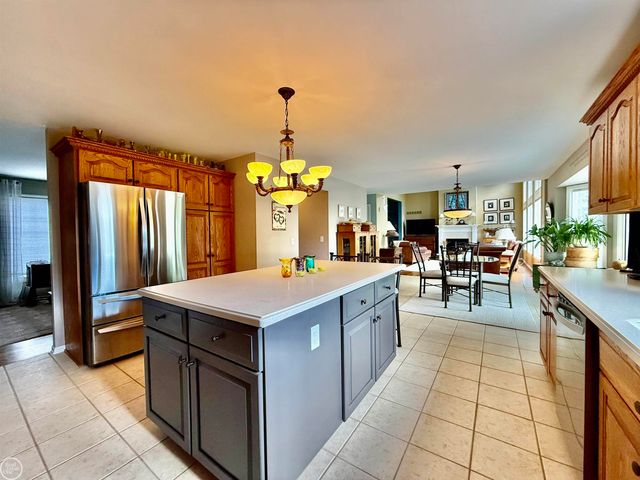 54828 Danielle Street, New Baltimore, MI 48047