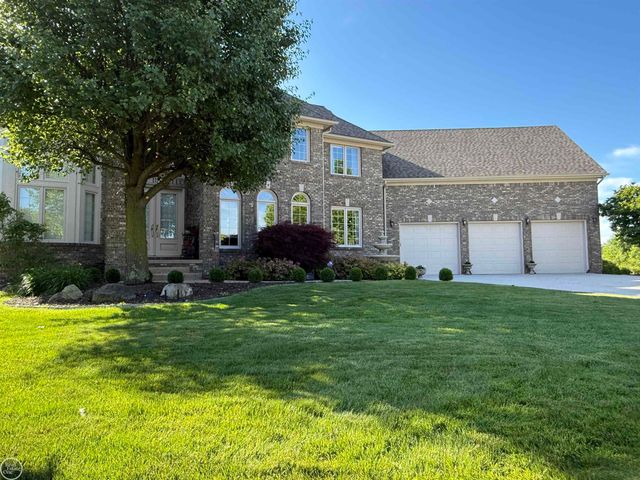 54828 Danielle Street, New Baltimore, MI 48047