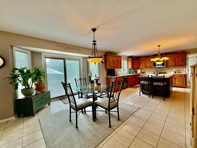 54828 Danielle Street, New Baltimore, MI 48047