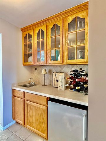 54828 Danielle Street, New Baltimore, MI 48047