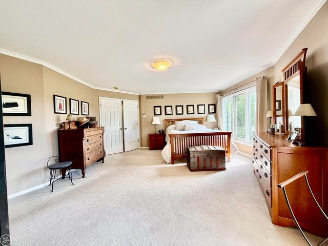 54828 Danielle Street, New Baltimore, MI 48047