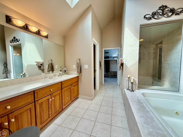 54828 Danielle Street, New Baltimore, MI 48047