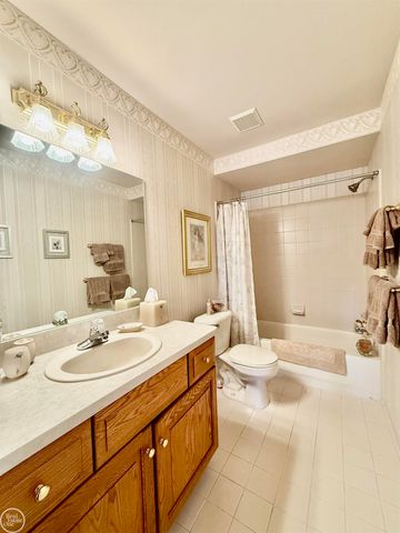54828 Danielle Street, New Baltimore, MI 48047
