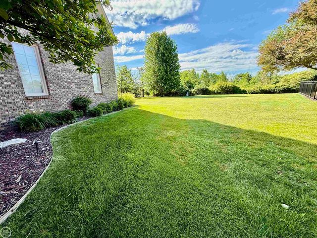 54828 Danielle Street, New Baltimore, MI 48047