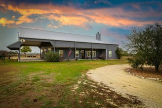 1138 Creekside Lane, Weimar, TX 78962