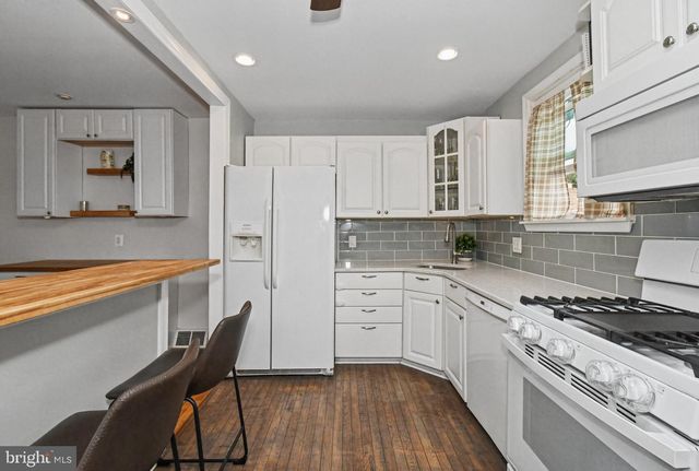 3854 KIRKWOOD RD, Philadelphia, PA 19114
