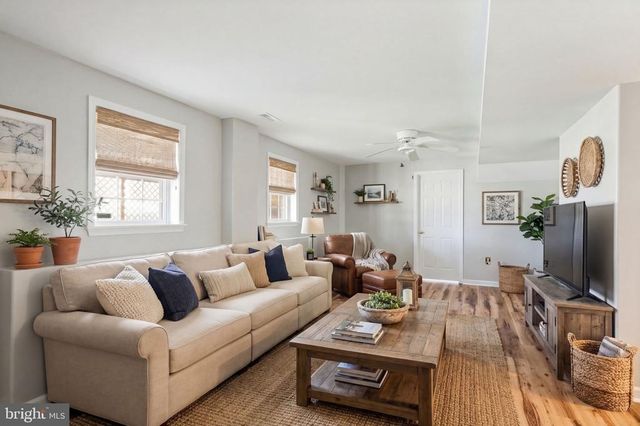 4305 BRIDLEPATH CT, Fredericksburg, VA 22408