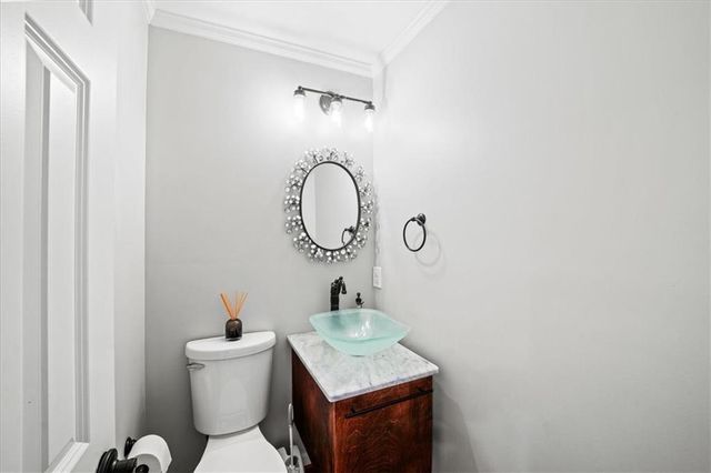 6125 Weatherly Drive, Atlanta, GA 30328