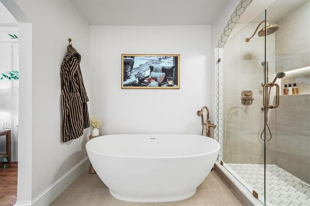 6125 Weatherly Drive, Atlanta, GA 30328