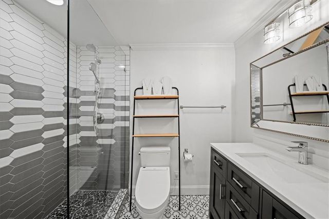 6125 Weatherly Drive, Atlanta, GA 30328