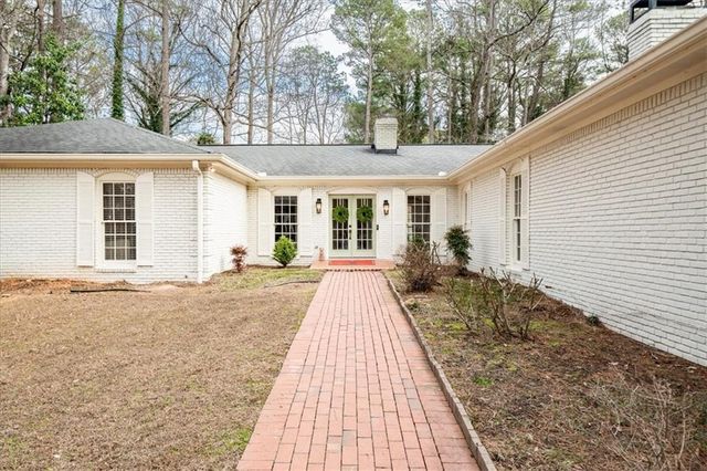 6125 Weatherly Drive, Atlanta, GA 30328