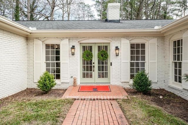 6125 Weatherly Drive, Atlanta, GA 30328