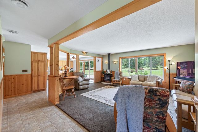 5088 357th Avenue NW, Cambridge, MN 55017