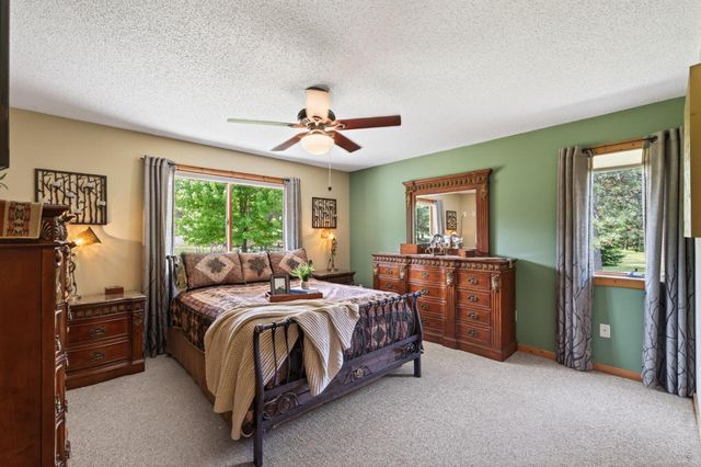 5088 357th Avenue NW, Cambridge, MN 55017