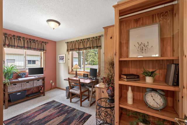 5088 357th Avenue NW, Cambridge, MN 55017