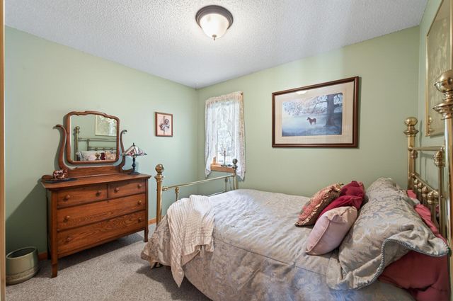 5088 357th Avenue NW, Cambridge, MN 55017