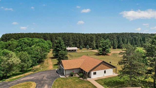 5088 357th Avenue NW, Cambridge, MN 55017