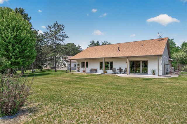 5088 357th Avenue NW, Cambridge, MN 55017