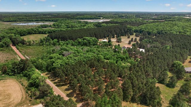 5088 357th Avenue NW, Cambridge, MN 55017