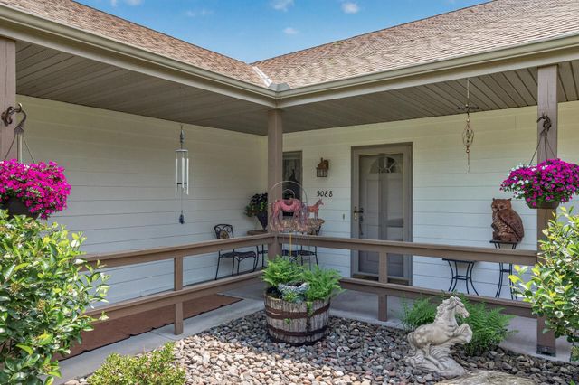 5088 357th Avenue NW, Cambridge, MN 55017