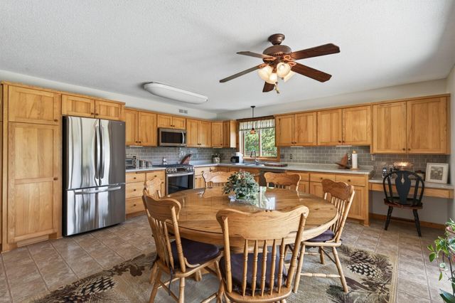 5088 357th Avenue NW, Cambridge, MN 55017