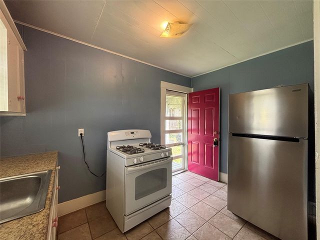 3301 Dennis Street, Houston, TX 77004