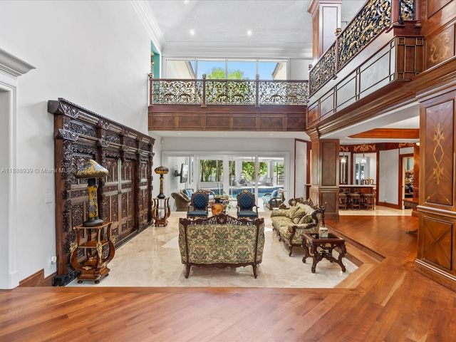 2941 Paddock Ln, Weston, FL 33331