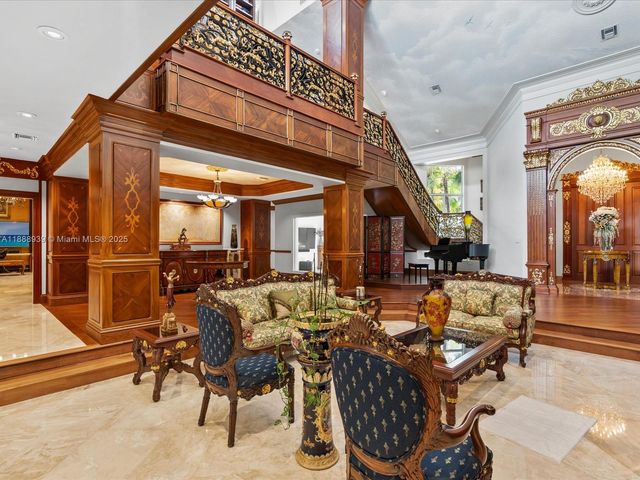 2941 Paddock Ln, Weston, FL 33331