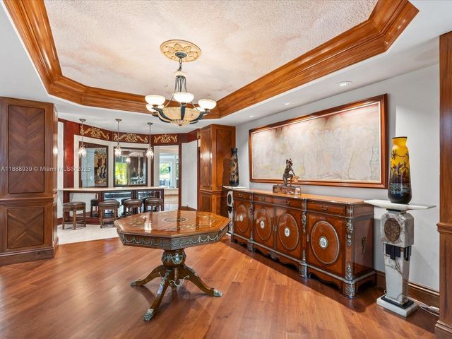 2941 Paddock Ln, Weston, FL 33331