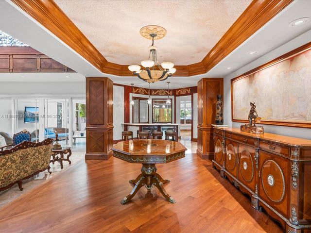 2941 Paddock Ln, Weston, FL 33331