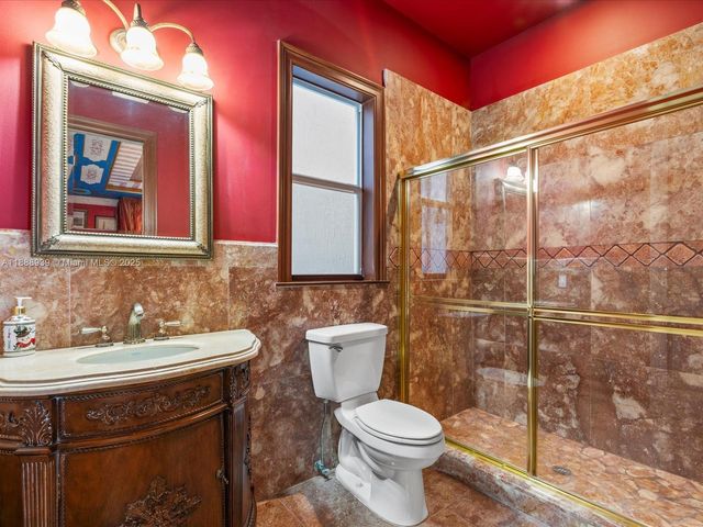 2941 Paddock Ln, Weston, FL 33331